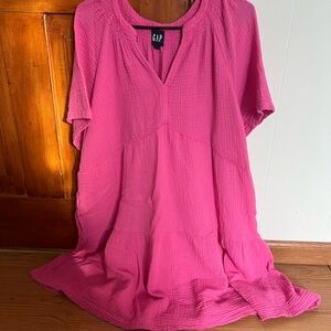 GAP Fuchsia Textured Top